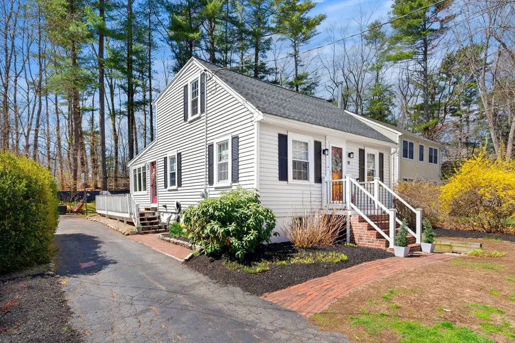 14 Lake Drive, Hamilton, MA 01982 - #1