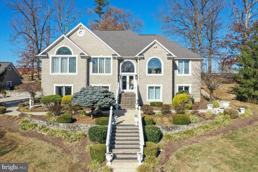 100 Cottage Dr, Luray, VA 22835 - #3