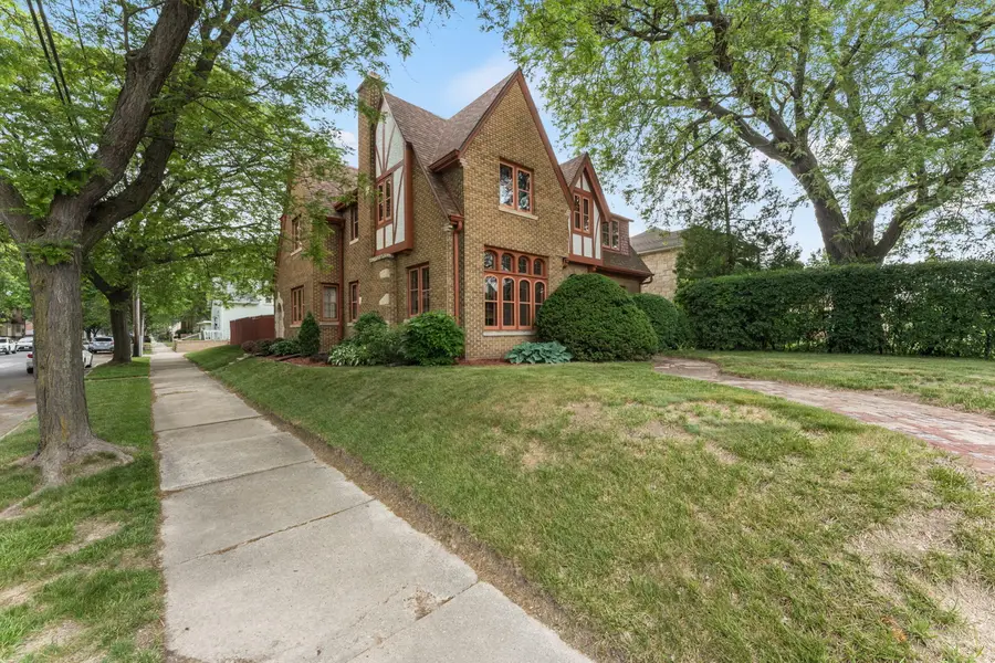 3303 N Sherman Blvd, Milwaukee, WI 53216 - #2