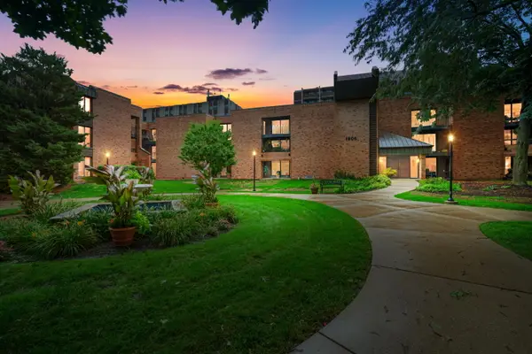 1906 E Shorewood Blvd, Shorewood, WI 53211