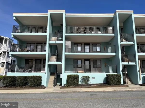 6 55th St #205, OCEAN CITY, MD 21842