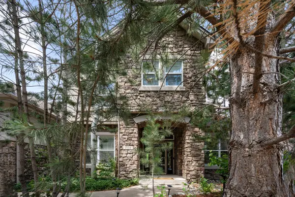 906 Greenridge Lane, Castle Pines, CO 80108