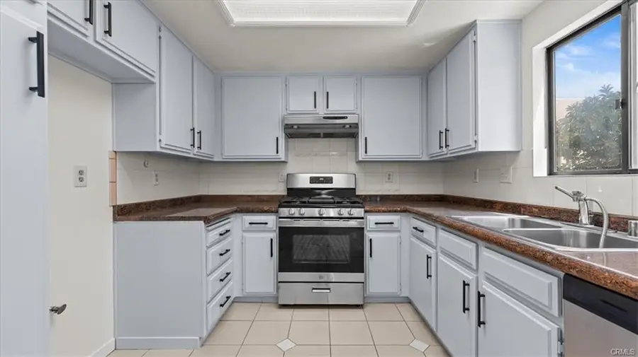 16414 Cornuta Avenue #11, Bellflower, CA 90706 - Image #3