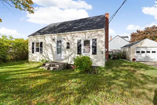 416 Porters Point Road, Colchester, VT 05446