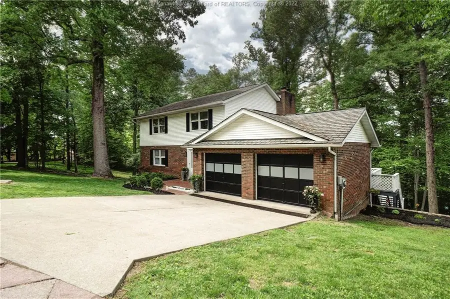 100 Fox Run, Hurricane, WV 25526 - Image #3