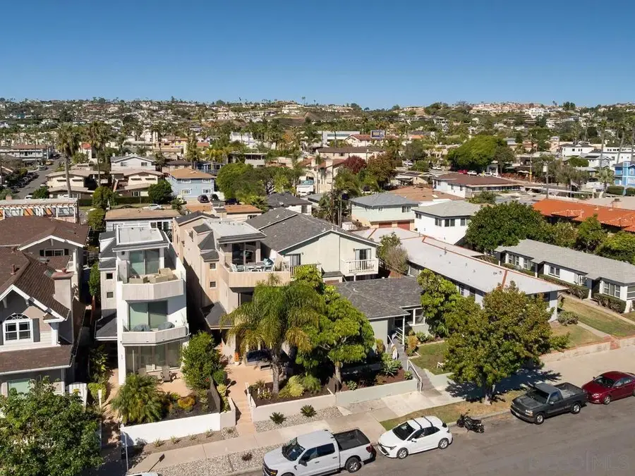 938 Opal, San Diego, CA 92109 - #3
