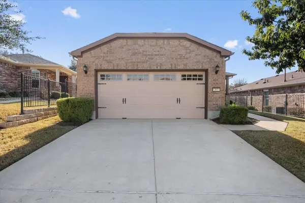 307 Kickapoo Creek Ln, Georgetown, TX 78633