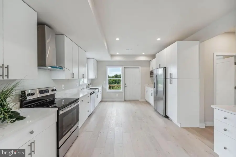 5046 Astor Pl Se, Washington, DC 20019 - #2