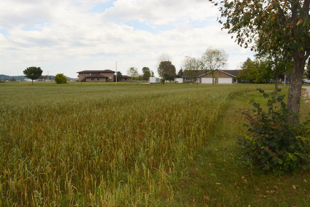 L11L25 Sommerset Road, Spring Green, WI 53588 BHGRE