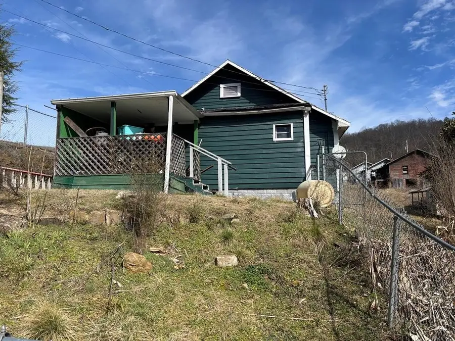 84 Railroad Station Road, Hueysville, KY 41640 - #3