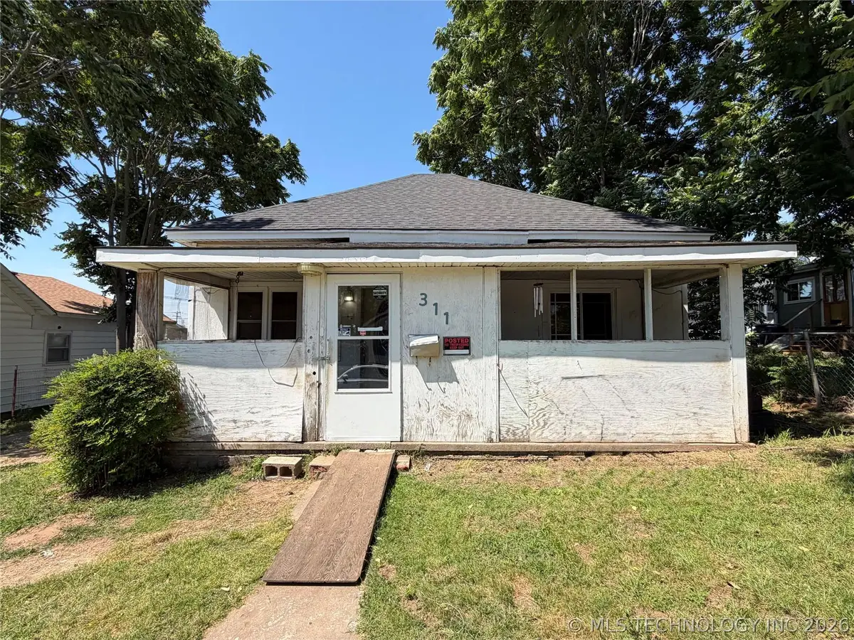 311 E 4th Avenue, Bristow, OK 74010 - #1