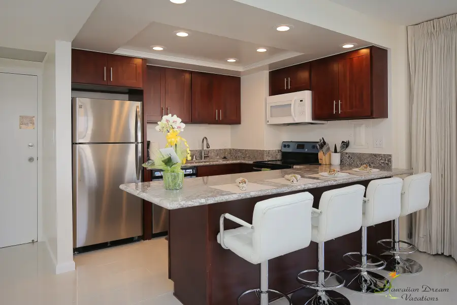 2500 Kalakaua Avenue #1002, Honolulu, HI 96815 - #3