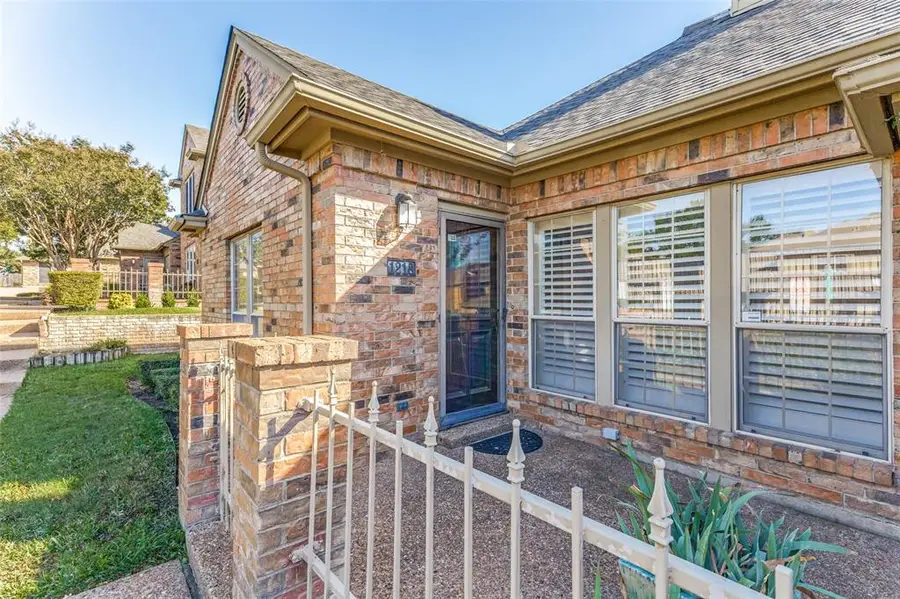 1218 Wooded Trail, Hurst, TX 76053 - #3