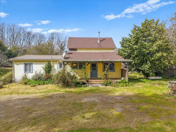 195 Old Coast Wagon Road, Petrolia, CA 95558