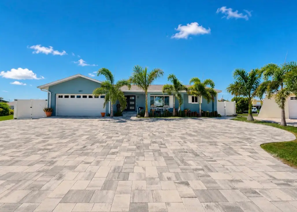 6301 Cottonwood Lane, Apollo Beach, FL 33572 - #1