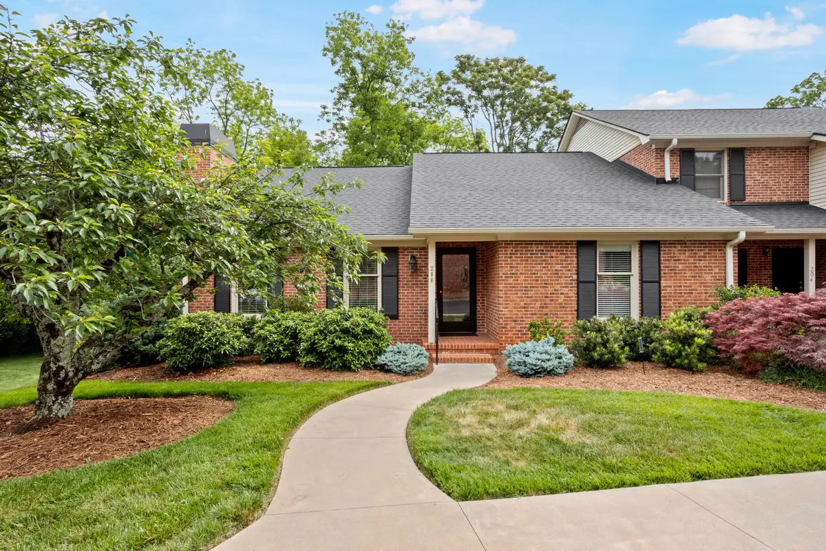 206 Mcdaniel Greene, Greenville, SC 29601 - #1