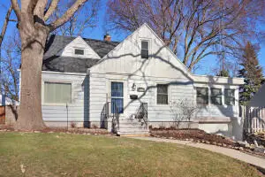 4320 Wilson ROAD, Kenosha, WI 53142
