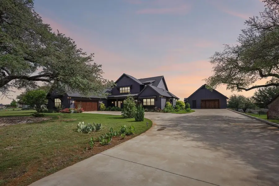 154 Helton Drive, Granbury, TX 76049 - #2