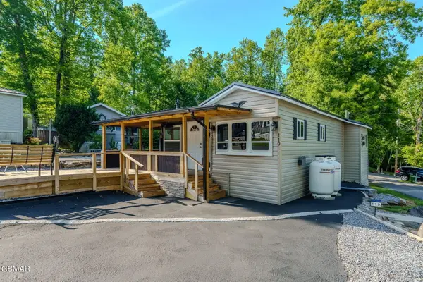 5355 East Parkway, Cosby, TN 37722