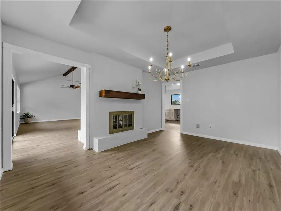 136 SW Rand Drive, Burleson, TX 76028 - Image #3