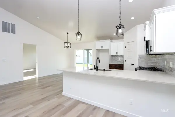 848 N 5th St, Nyssa, OR 97913