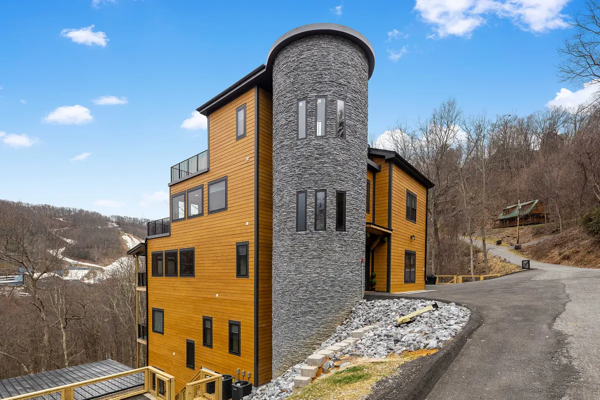 1257 Bavarian Way, Gatlinburg, TN 37738 - #1