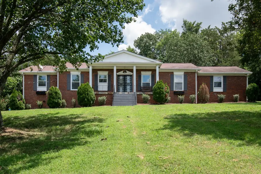 237 Craigmeade Dr, Nashville, TN 37214 - #2