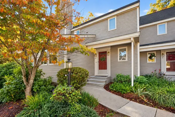 43 Brickett Hill Circle #43, Haverhill, MA 01830