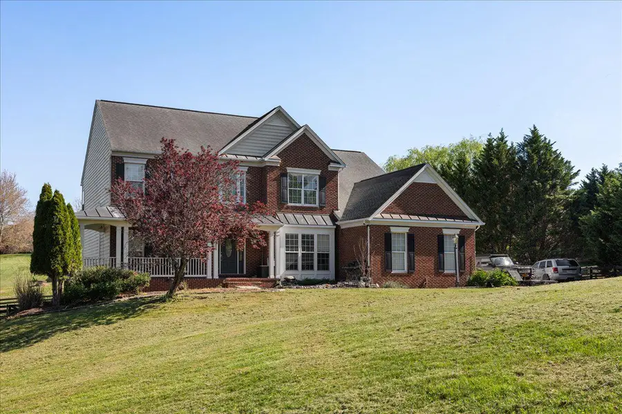 5570 Cattail Ct, Warrenton, VA 20187 - #2