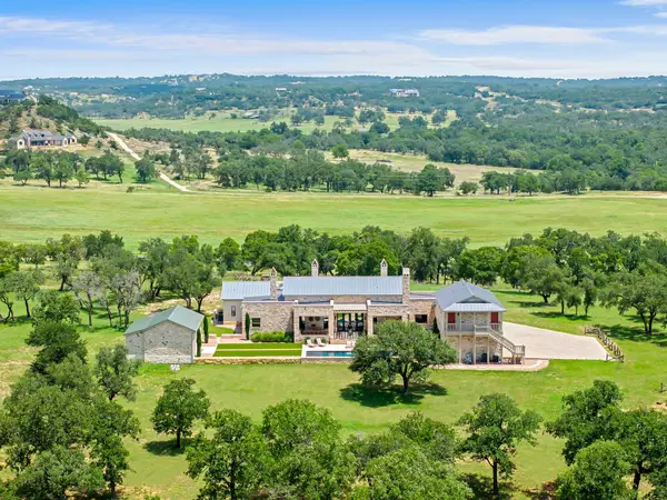 371 Achtzehn Rd, Fredericksburg, TX 78624