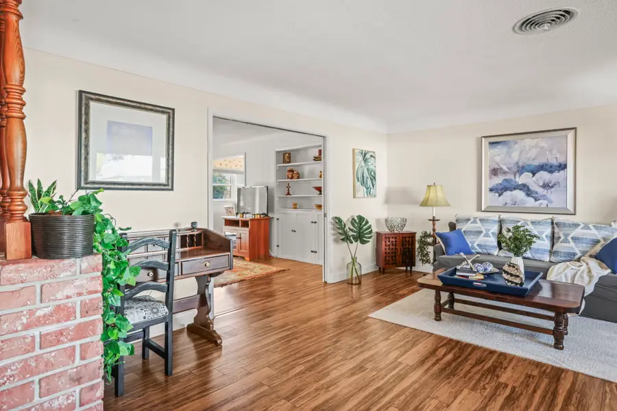 13494 Bellewood Avenue, Seminole, FL 33776 - Image #3