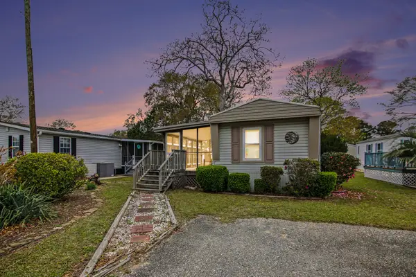 11 Dover St., Murrells Inlet, SC 29576