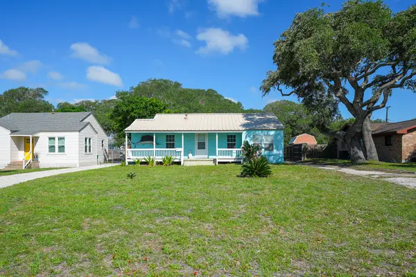1044 S Houston Street, Aransas Pass, TX 78336