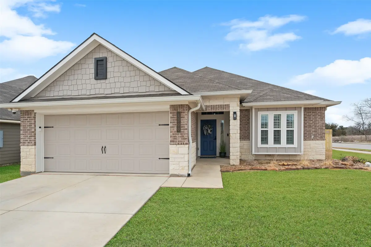 1300 Kingsgate, Bryan, TX 77807 - #1