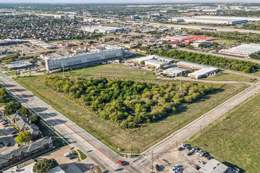2408 S Carrier Parkway, Grand Prairie, TX 75051 - #2