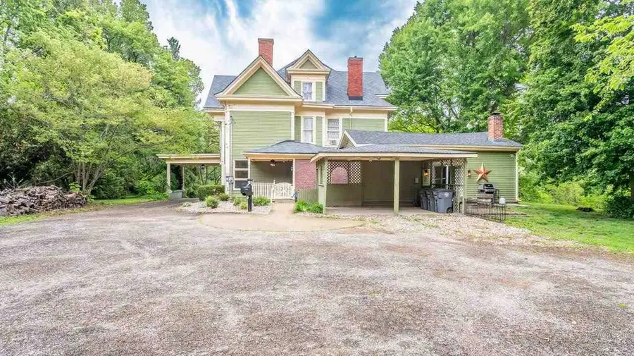 825 W 8 TH ST, Connersville, IN 47331 - #3