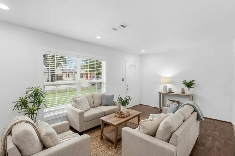 3325 Mccrarey Drive, Houston, TX 77088 - #2