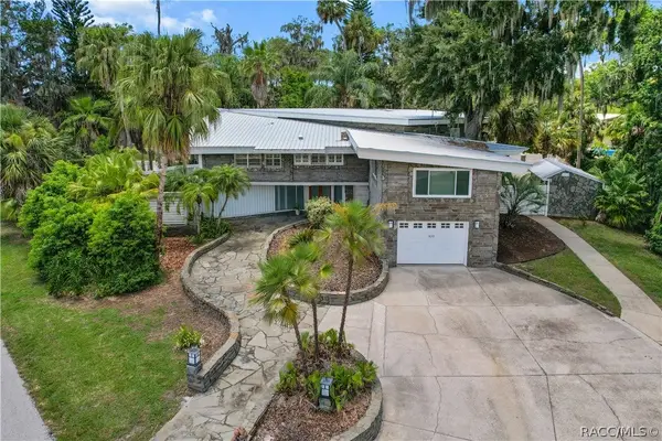 1830 SE 3rd Court, CRYSTAL RIVER, FL 34429