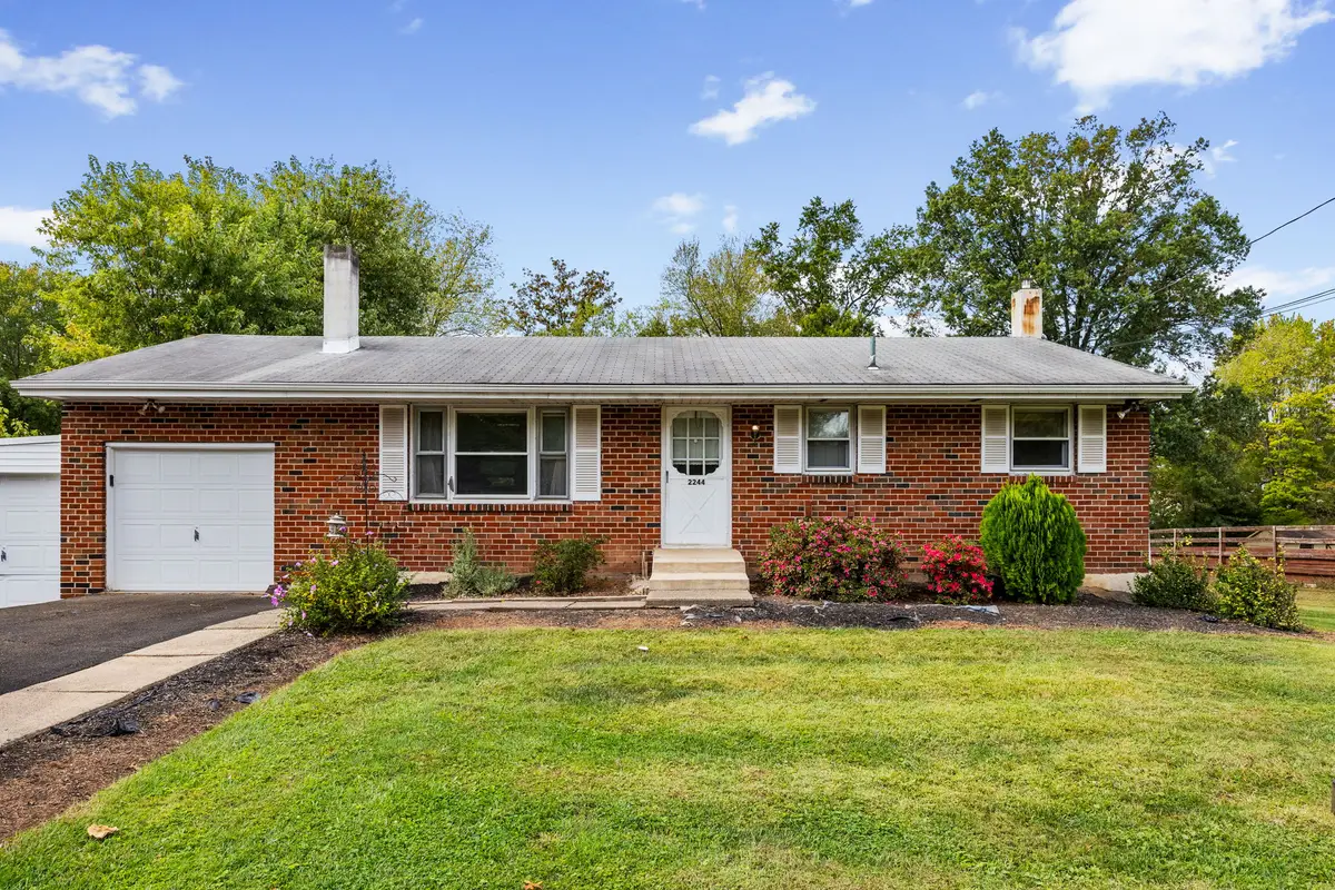 2244 Lenhart Rd, Colmar, PA 18915 - Image #1