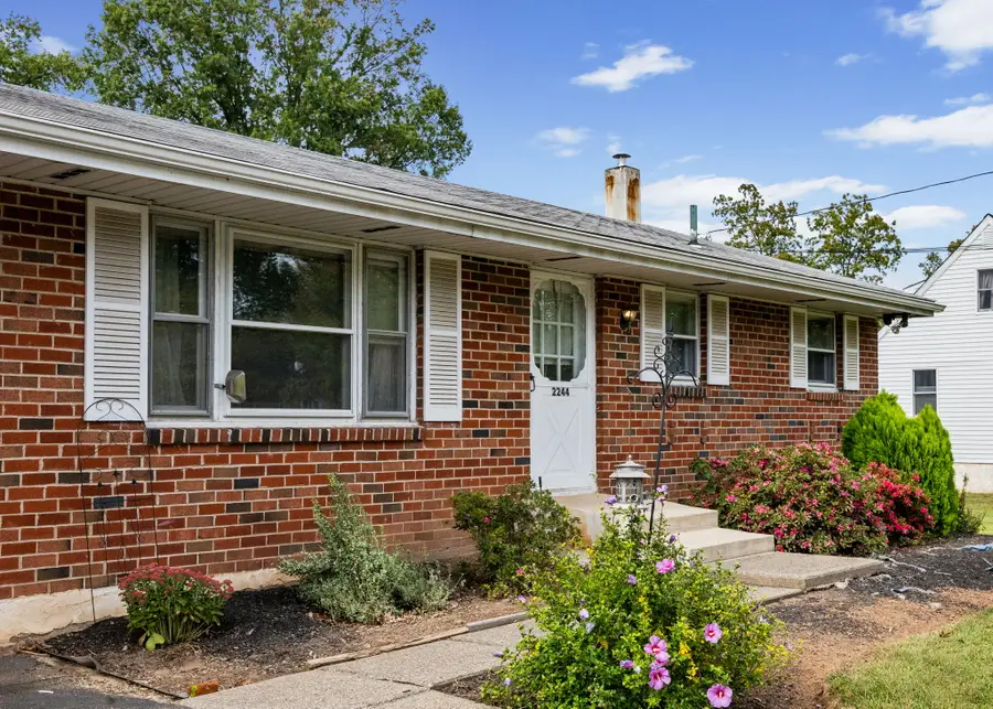 2244 Lenhart Rd, Colmar, PA 18915 - Image #3