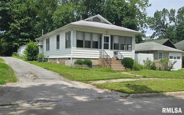 502 W Chestnut Street, Carbondale, IL 62901