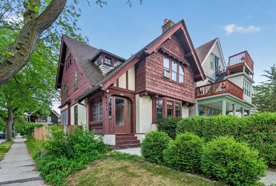 2976 N Cramer St, Milwaukee, WI 53211 - #2