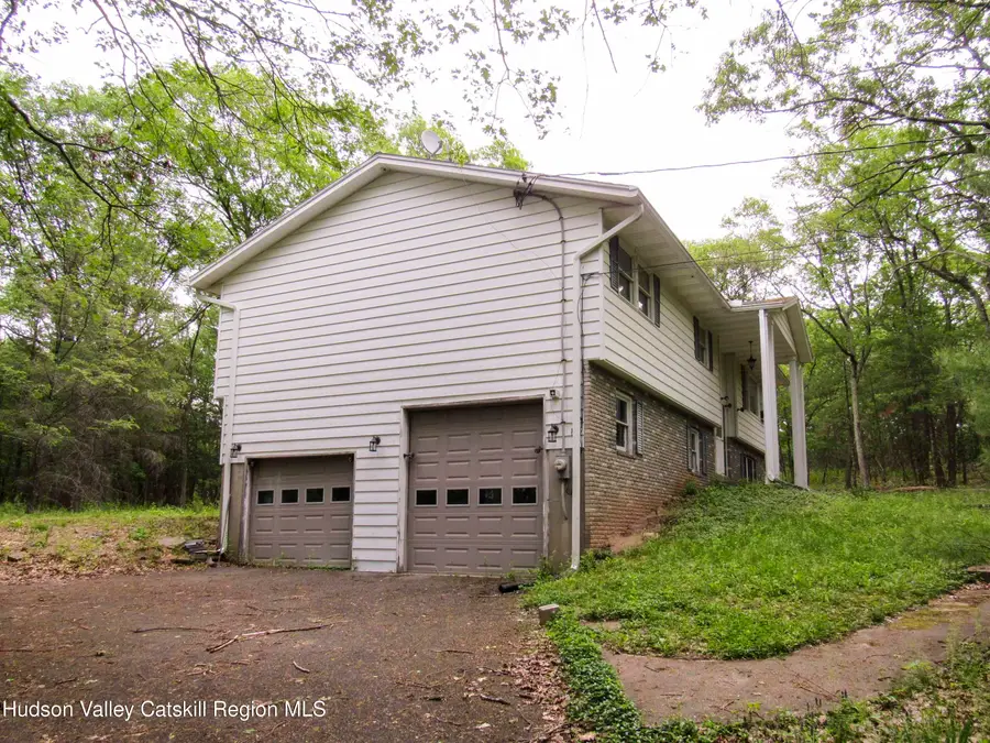 1079 Josephs Boulevard, Saugerties, NY 12477 - #3
