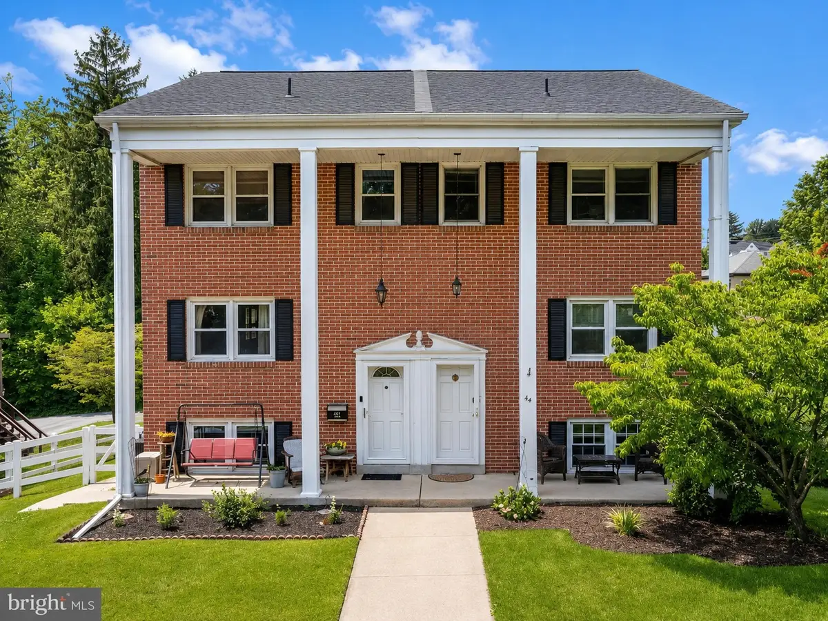 44 Walnut St, Reading, PA 19606 - #1