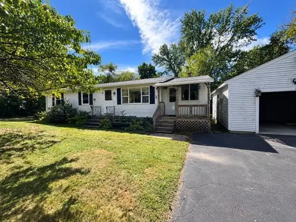 15 Harriman Road, Plaistow, NH 03865