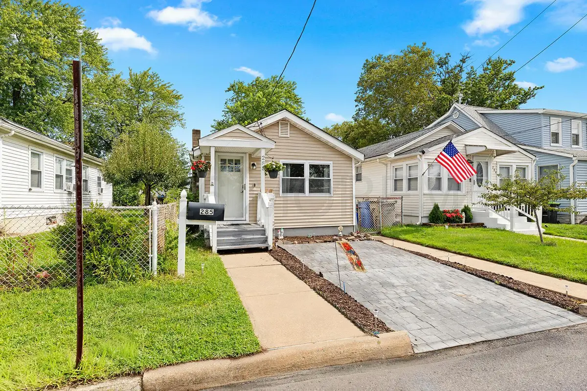 285 Shoreland Circle, South Amboy, NJ 08879 - #1