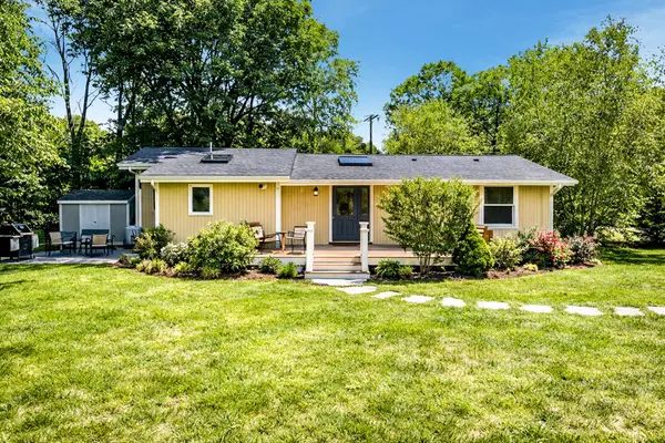 3 Kims Way, Oak Bluffs, MA 02557