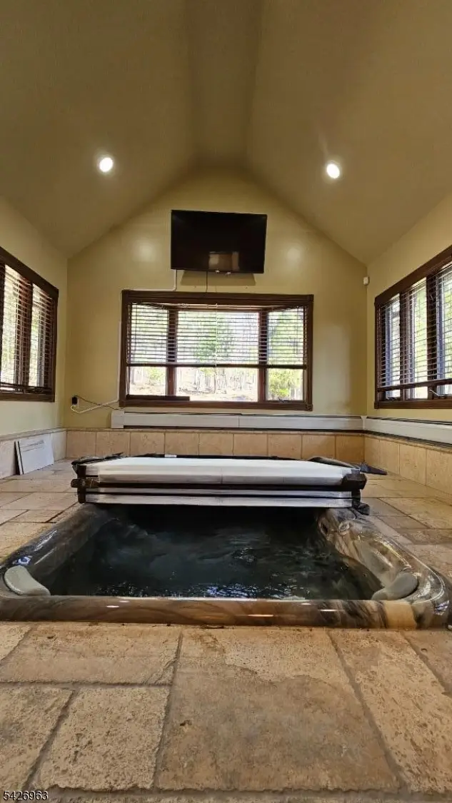 534 Hamburg Turnpike, Macopin, NJ 07480 - #3