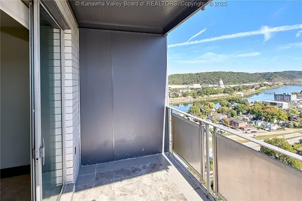 1800 Roundhill Road #1704, Charleston, WV 25314