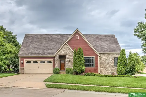 15704 Hartman Avenue, Omaha, NE 68116